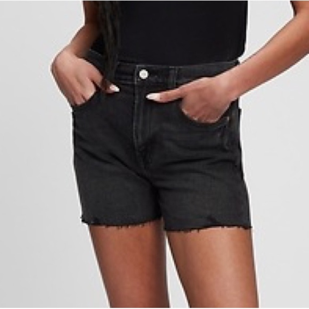 GAP 4" High Rise Denim Shorts with Washwell